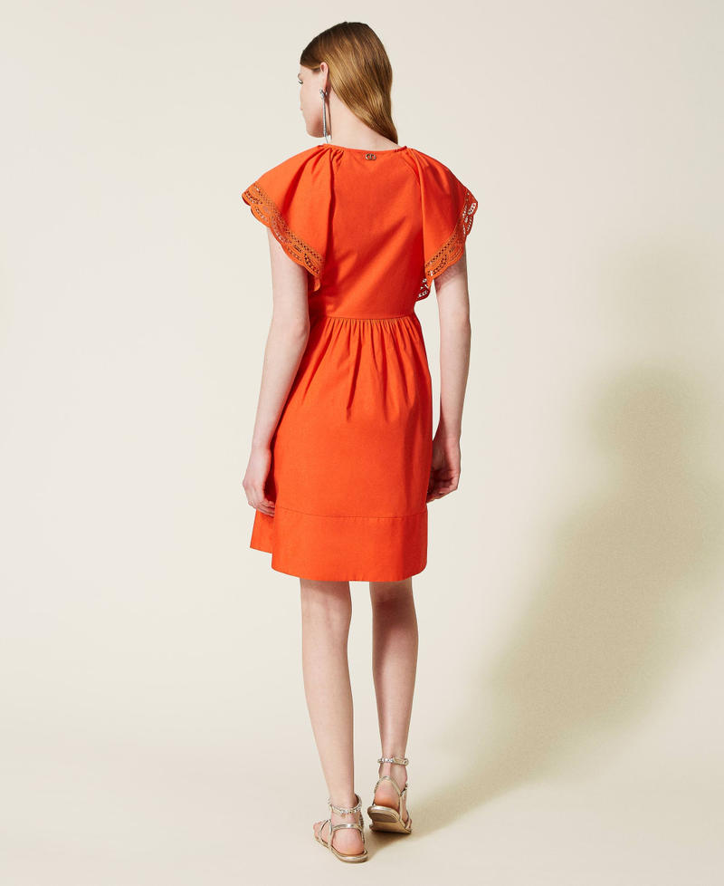 Robe courte en popeline avec dentelle