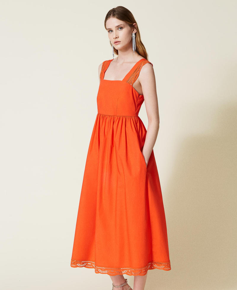 Robe longue en popeline avec dentelle