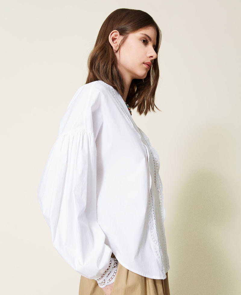 Poplin blouse with embroidery and lace White Woman 221TT2134-02