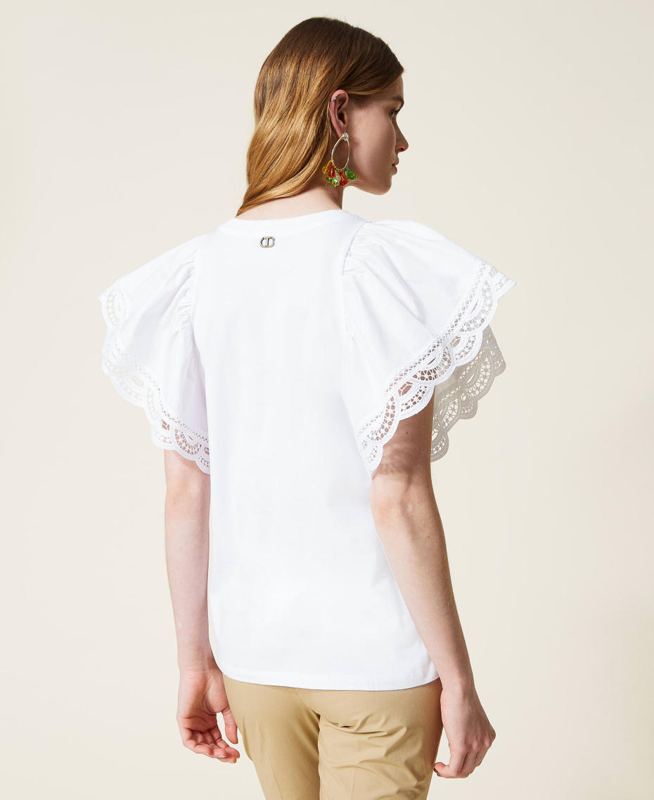 Camiseta regular con mangas de encaje Blanco Mujer 221TT2141-04