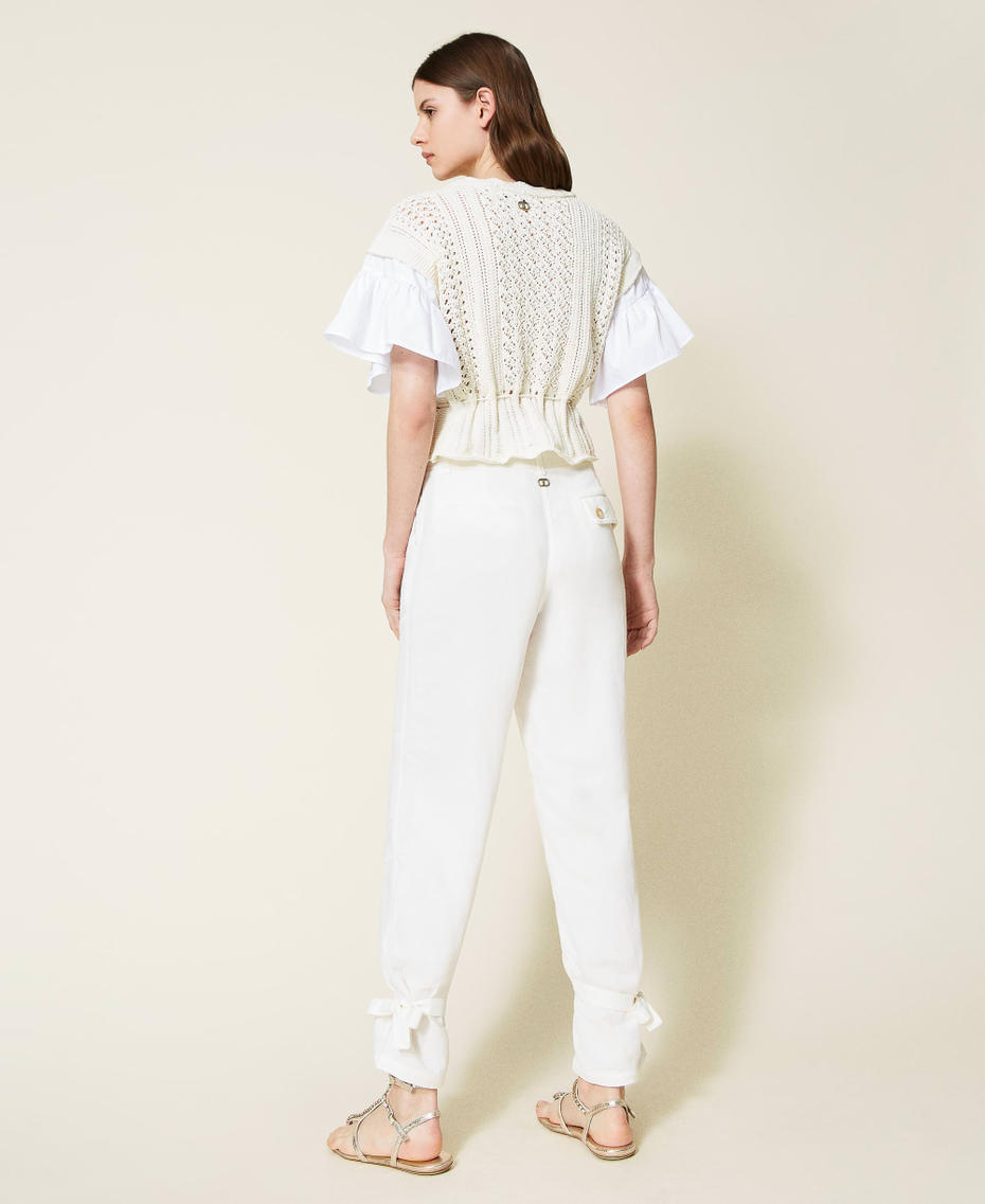 Pantalon en twill de lin m&eacute;lang&eacute;