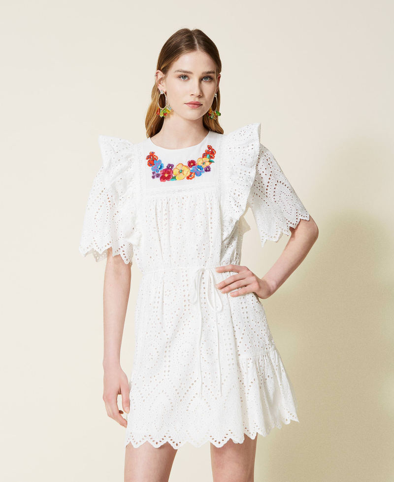 Короткое платье с разноцветной цветочной вышивкой Лилия женщина 221TT2251-01