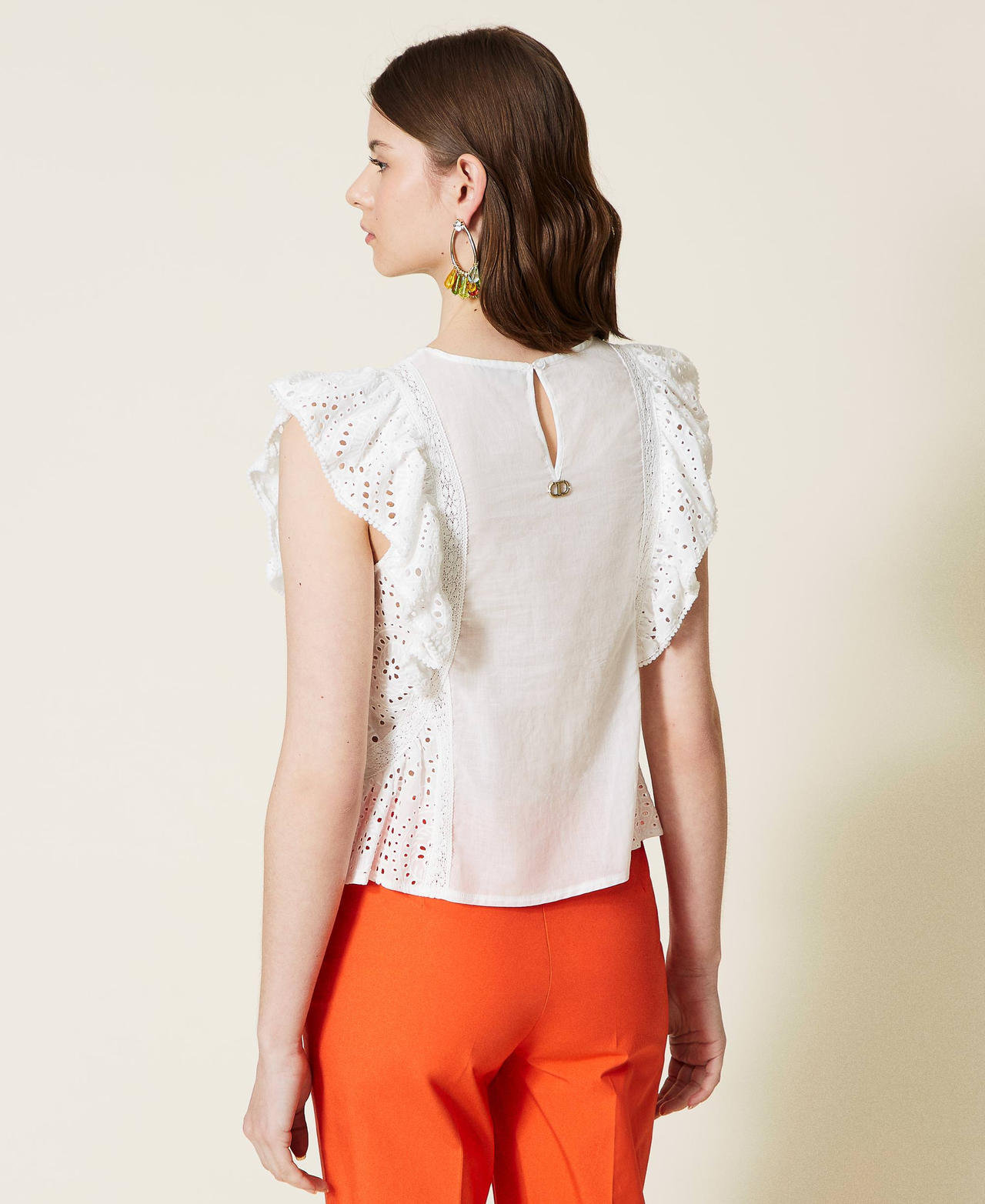 Top con ricamo a fiori multicolor