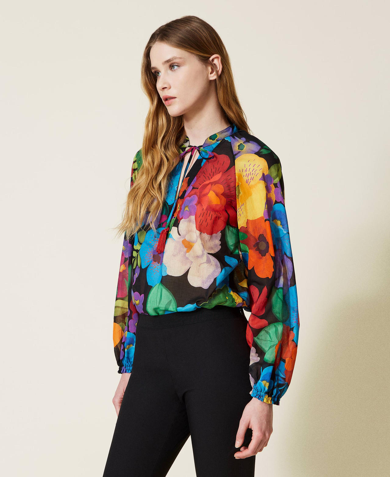 Blusa in mussola a fiori