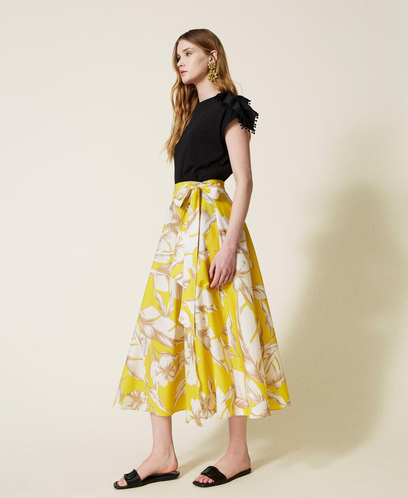 Floral poplin wrap-around skirt Yellow / “Snow” White Hibiscus Print Woman 221TT2316-02