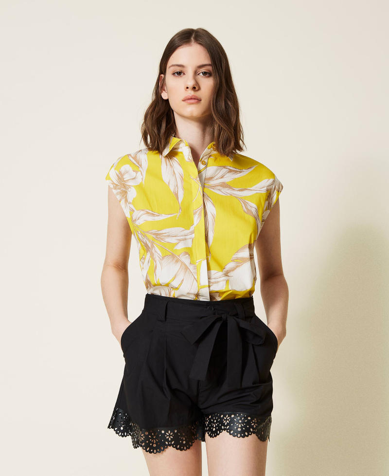 Poplin floral shirt Yellow / “Snow” White Hibiscus Print Woman 221TT2318-02