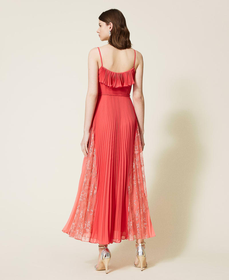 Long georgette dress with ruffles and lace