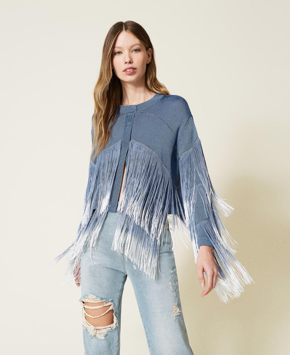 Cardigan with fadeout fringes
