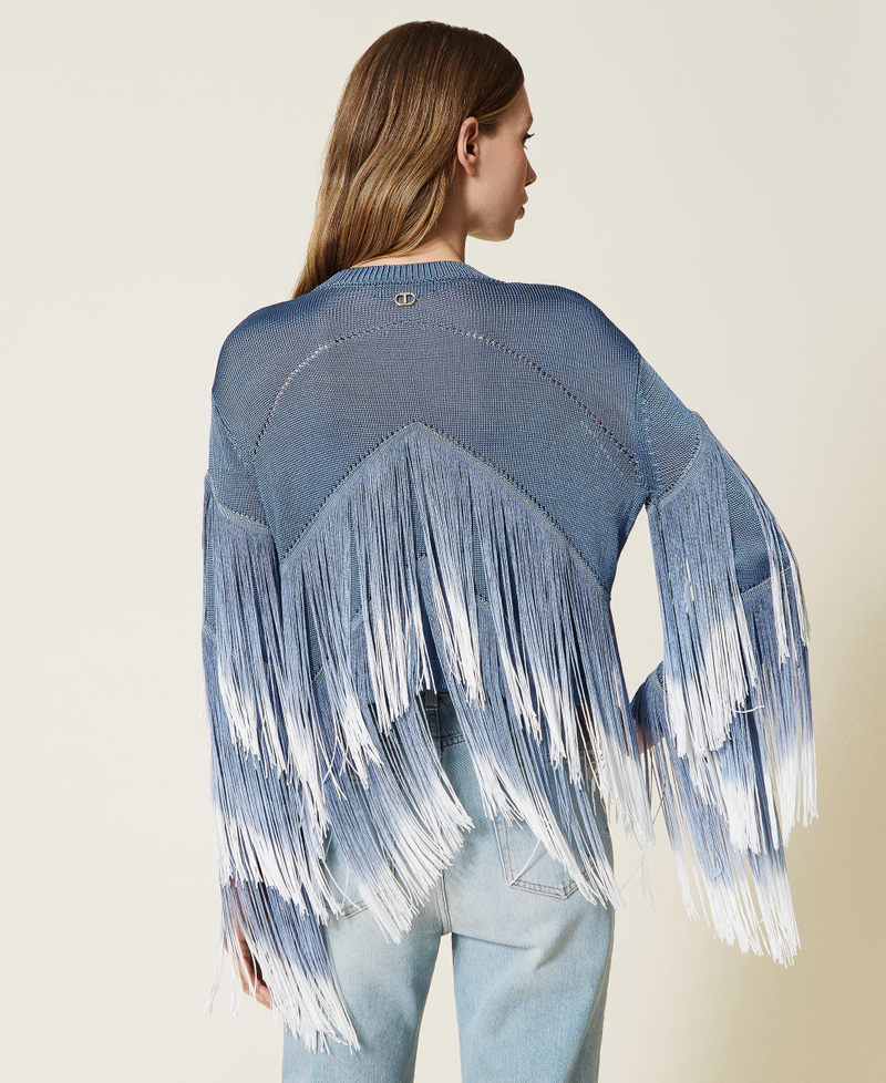 Cardigan with fadeout fringes