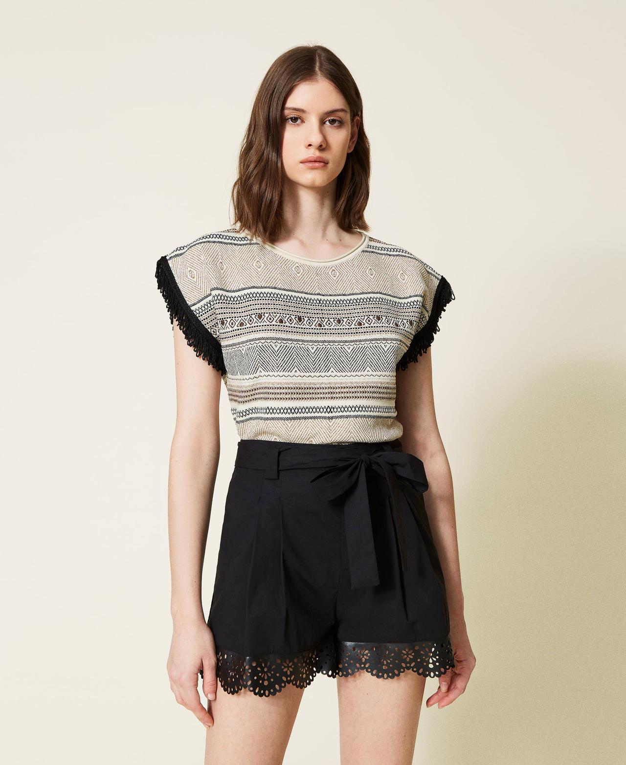 Jacquard top with fringes