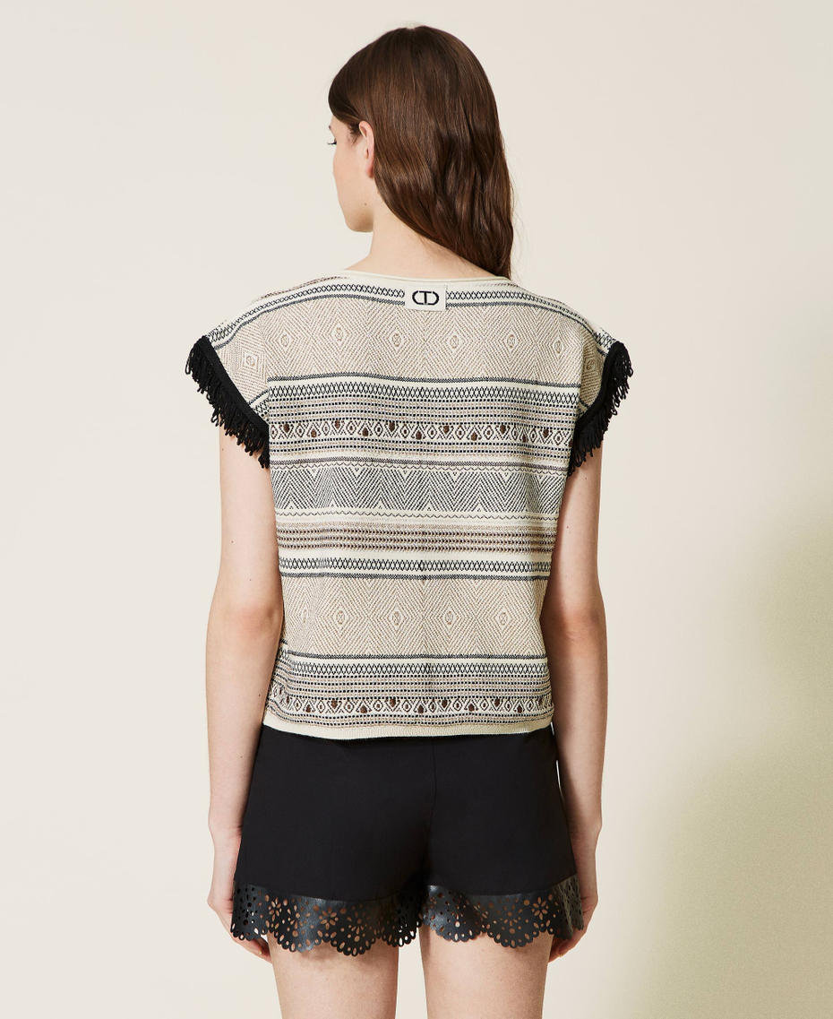 Jacquard top with fringes