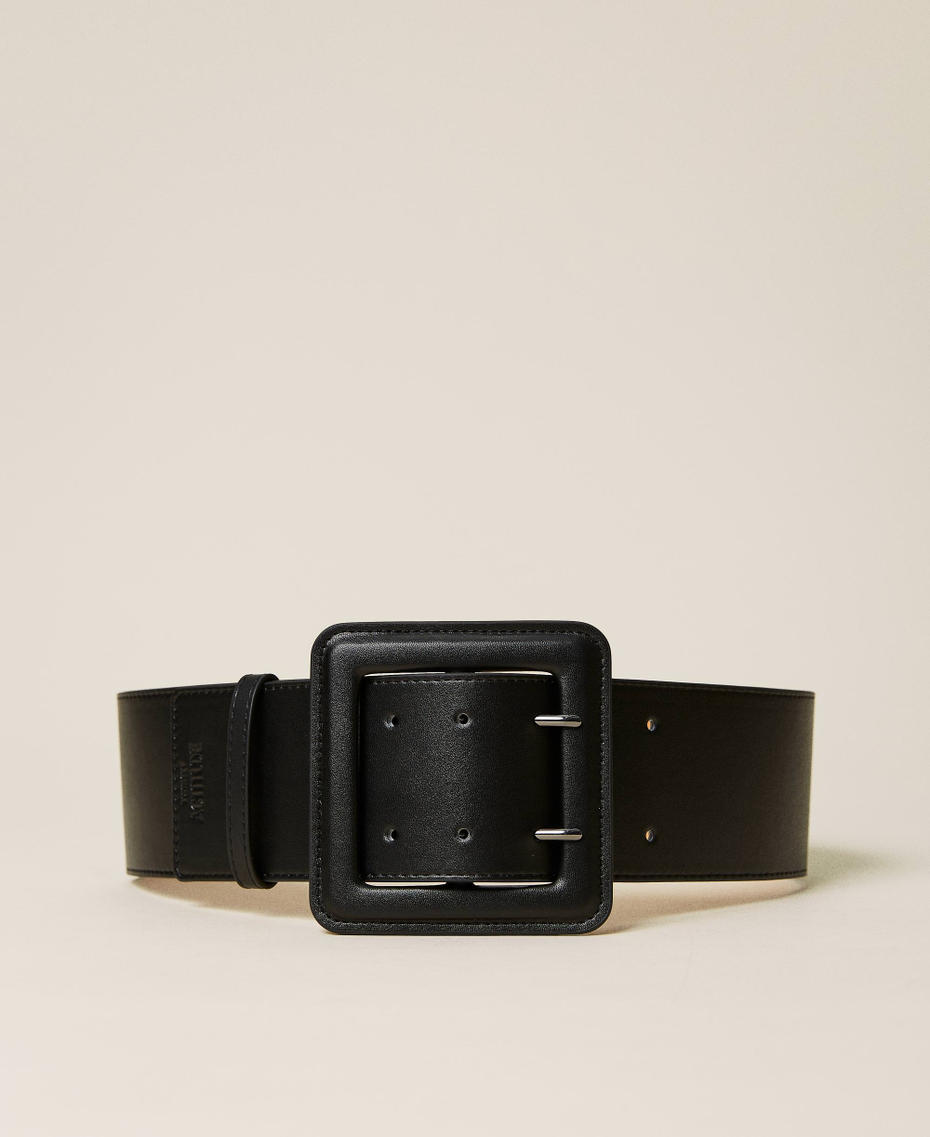 Padded maxi buckle belt
