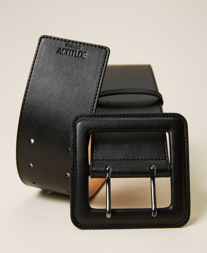 Padded maxi buckle belt