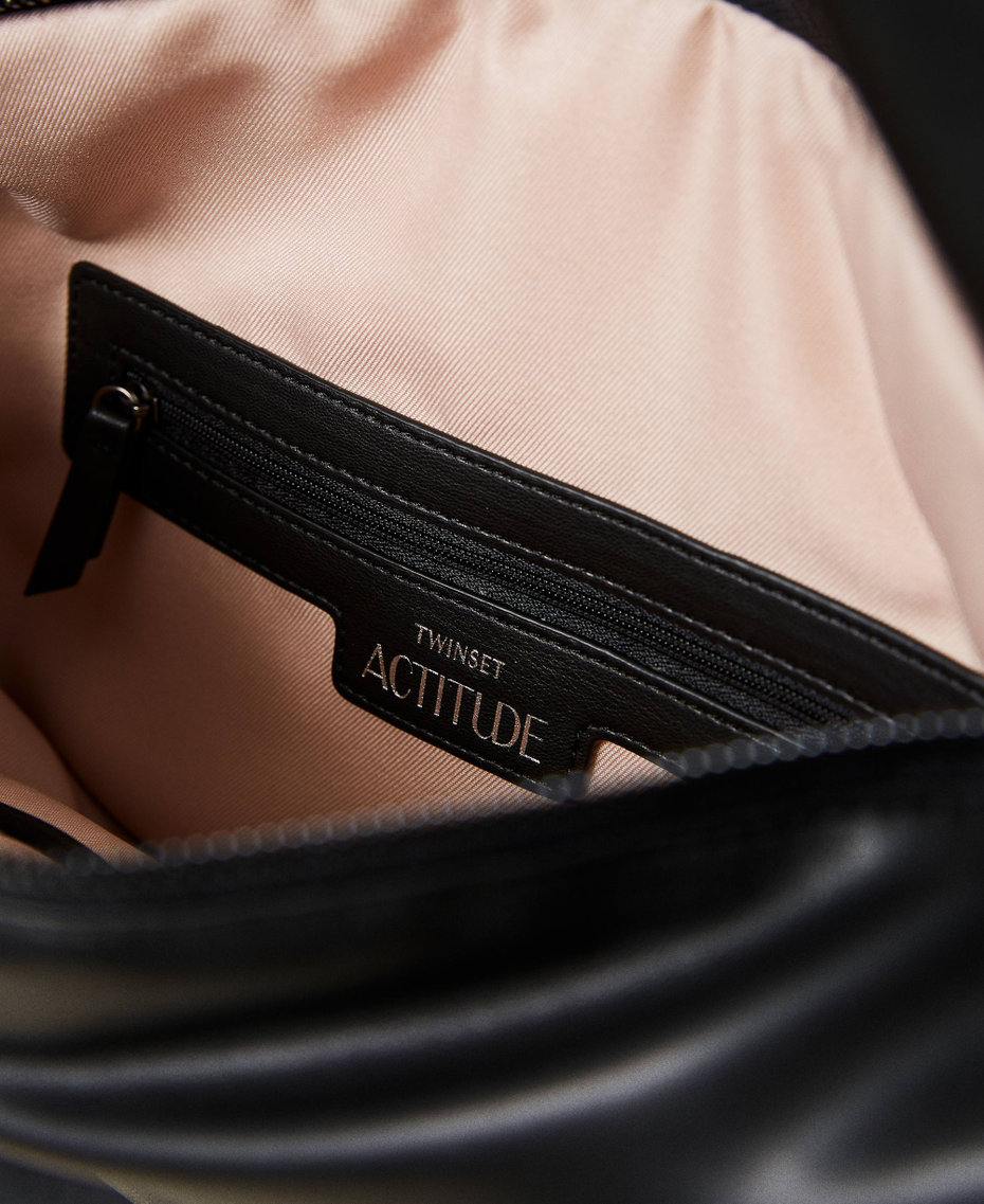 Large hobo bag with knot