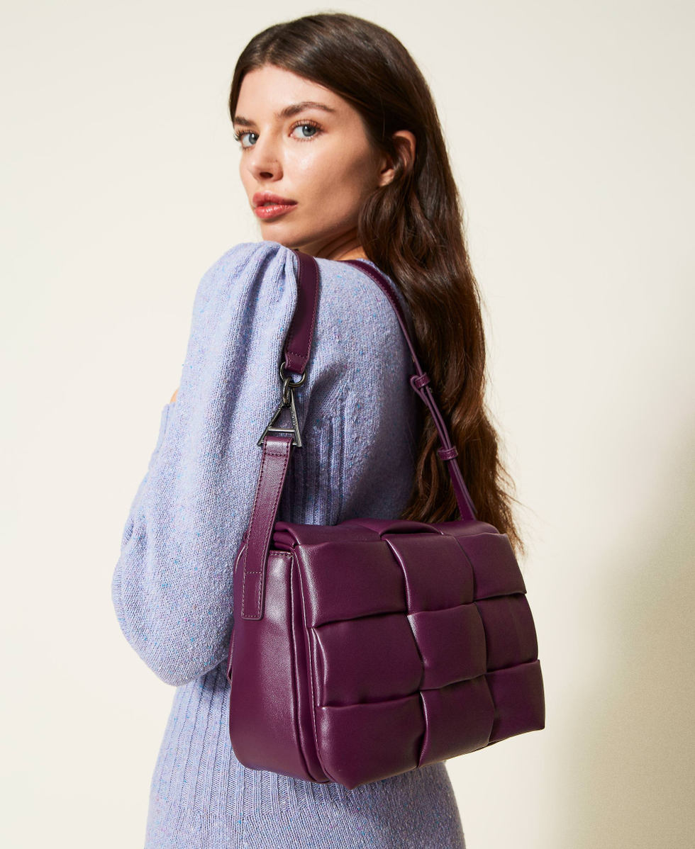 Cross-body bag with weave