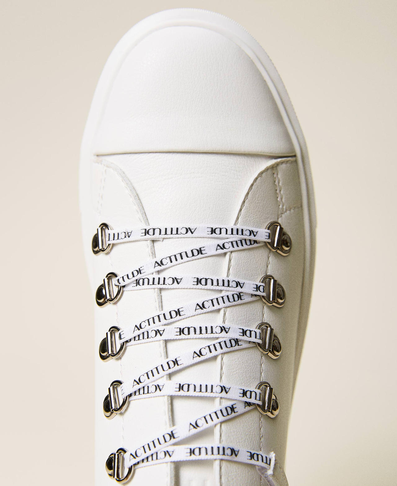 Zapatillas con cordones con logotipo Lirio Mujer 222ACP050-03