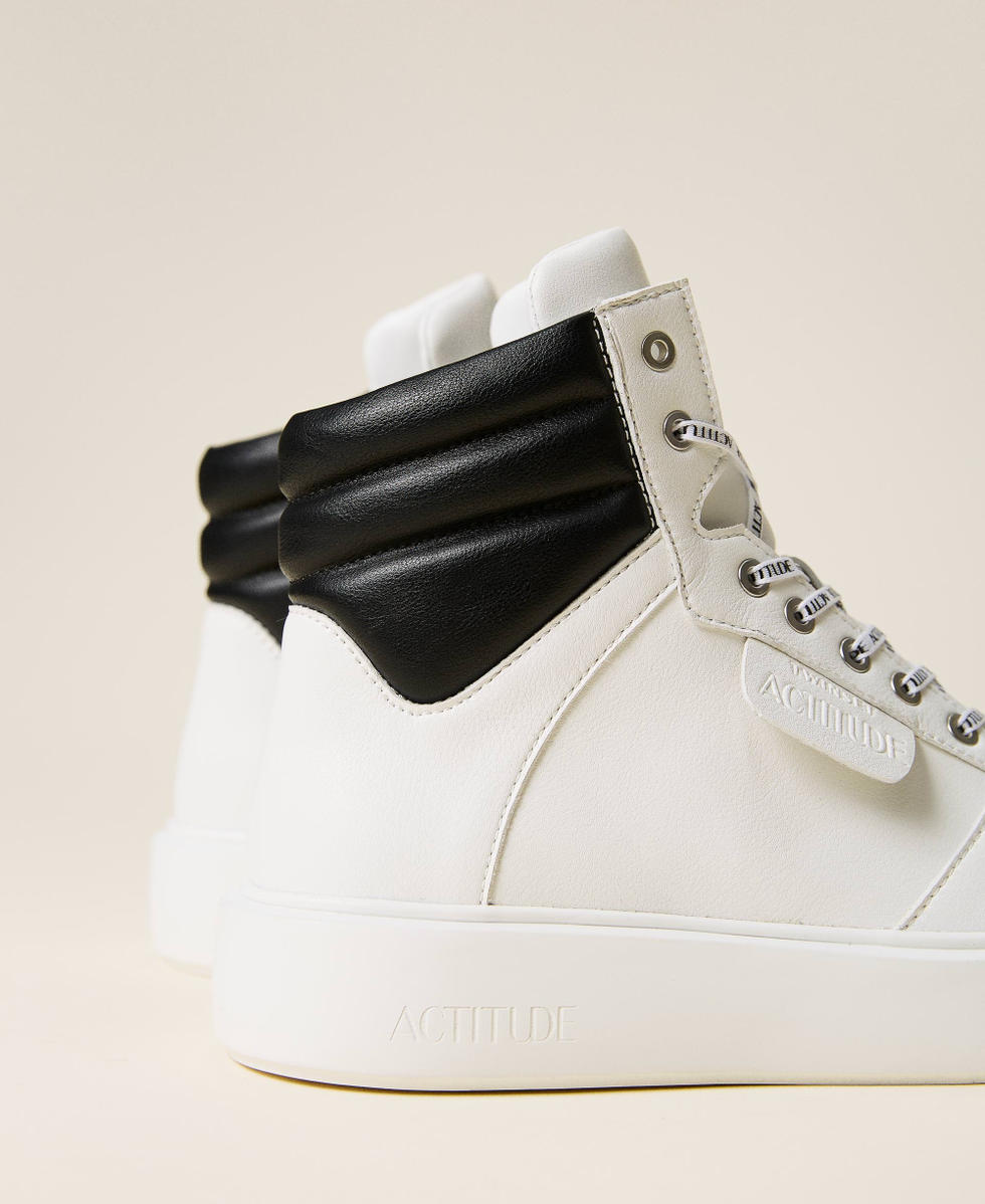 High top trainers with logo laces