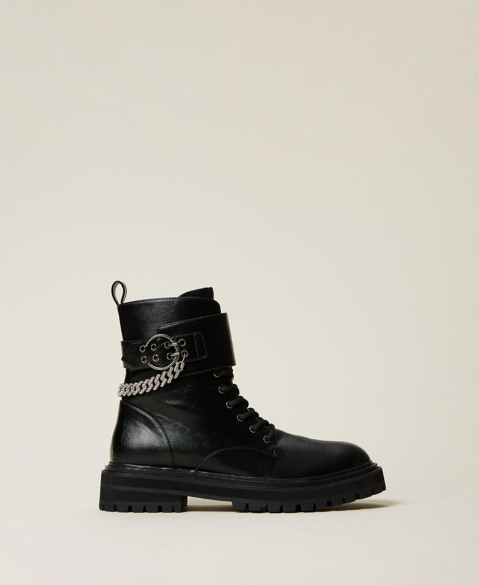 Anfibi con hot sale catene