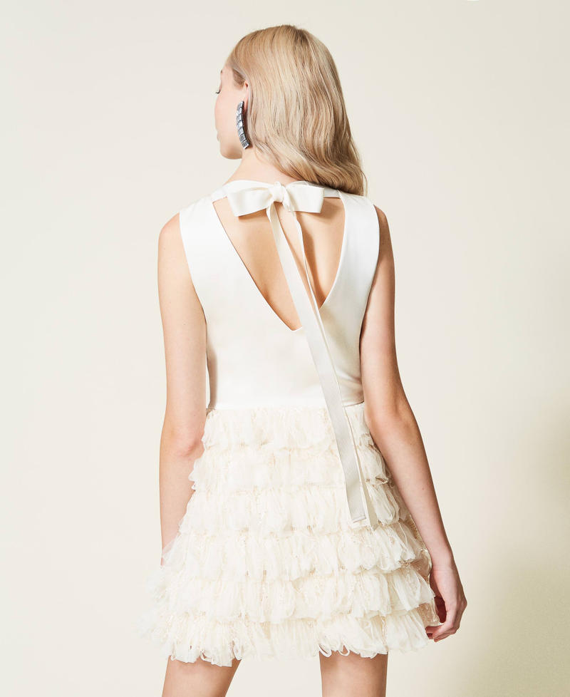 Robe courte avec volants en tulle et sequins