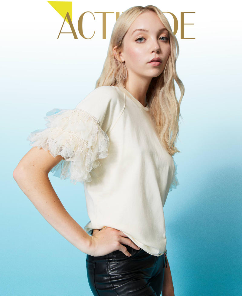 Camiseta con volantes de tul y lentejuelas