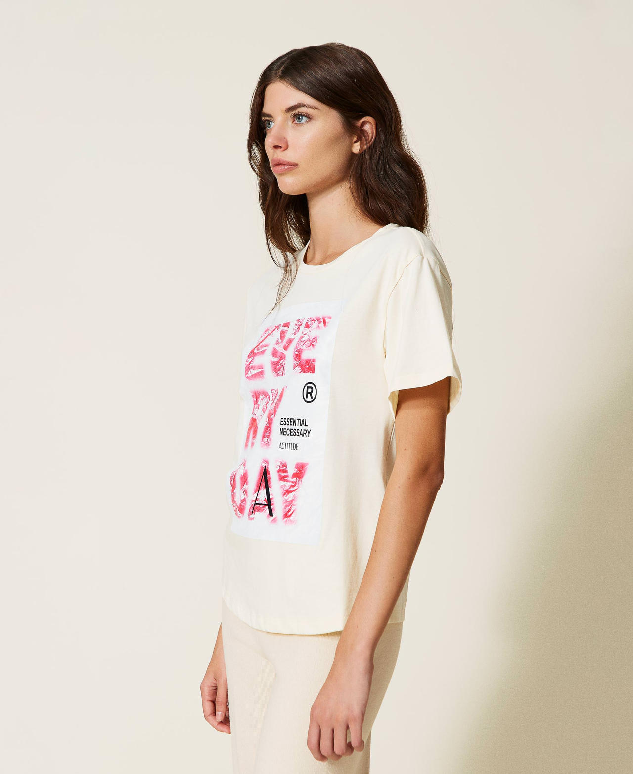 Regular t-shirt with print "Parchment" Beige Woman 222AP2174_07222_03