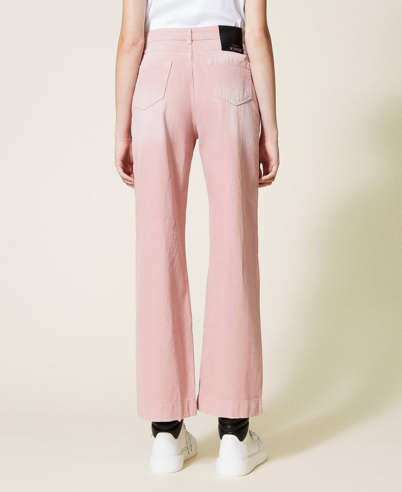 Свободные прямые брюки из плотной ткани с потертостями Розовый "Розовая глазурь" женщина 222AP227C-04