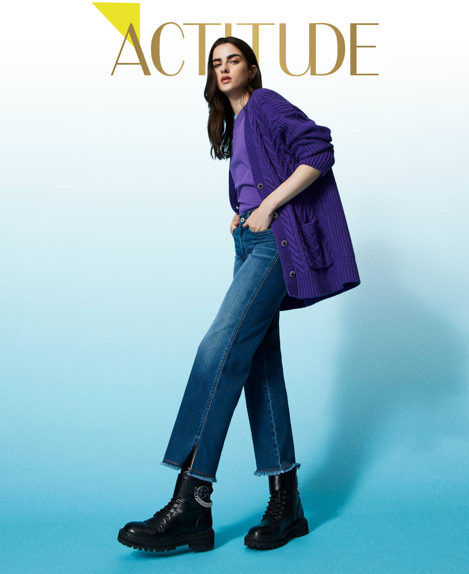 Straight fit jeans with five pockets