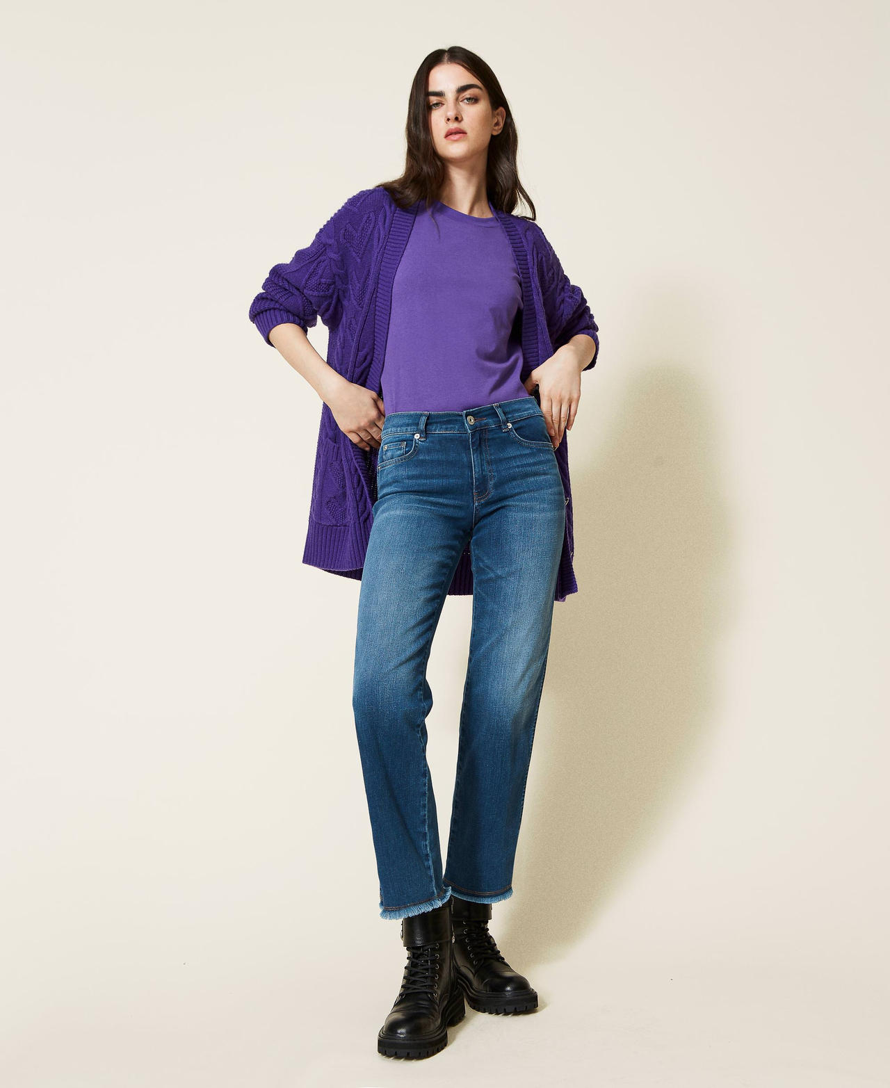 Straight fit jeans with five pockets