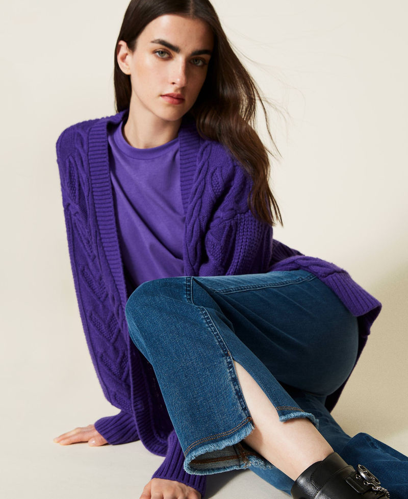 Straight fit jeans with five pockets