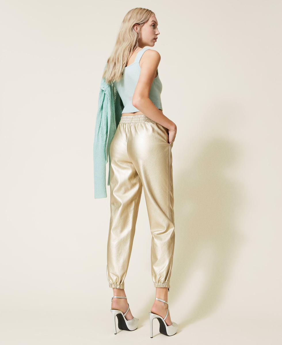 Pantalon effet cuir lam&eacute;