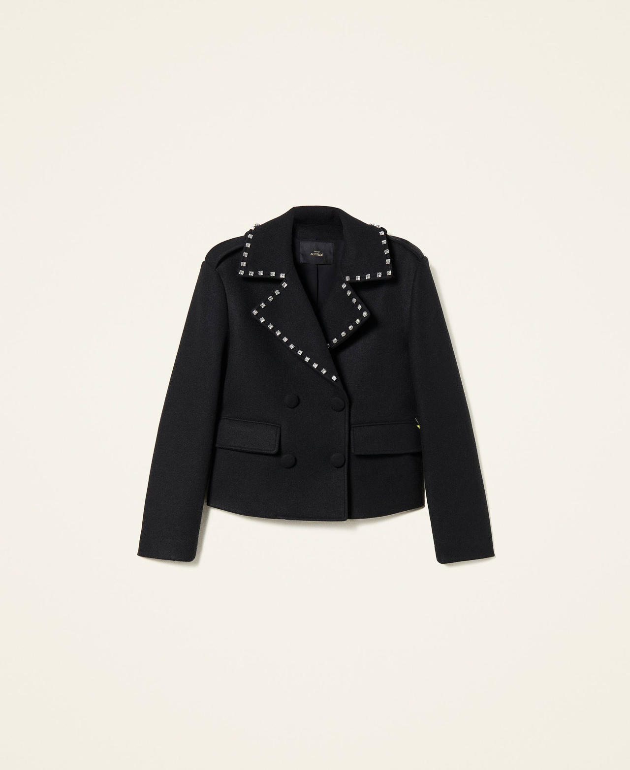 Wool cloth pea coat with embroideries