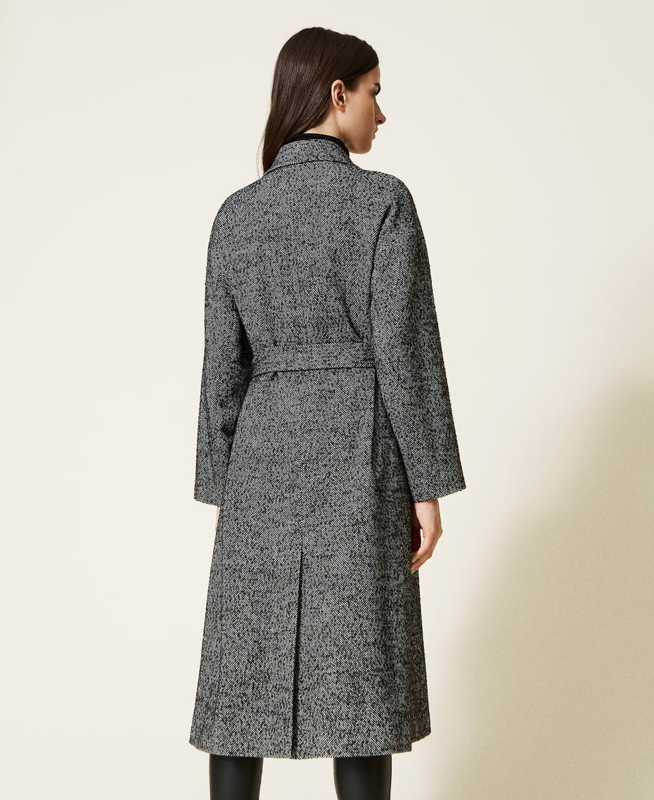 Langer Tuchmantel mit Strass