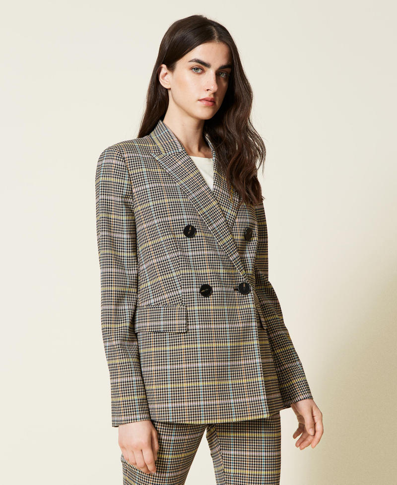 Пиджак в разноцветную виндзорскую клетку