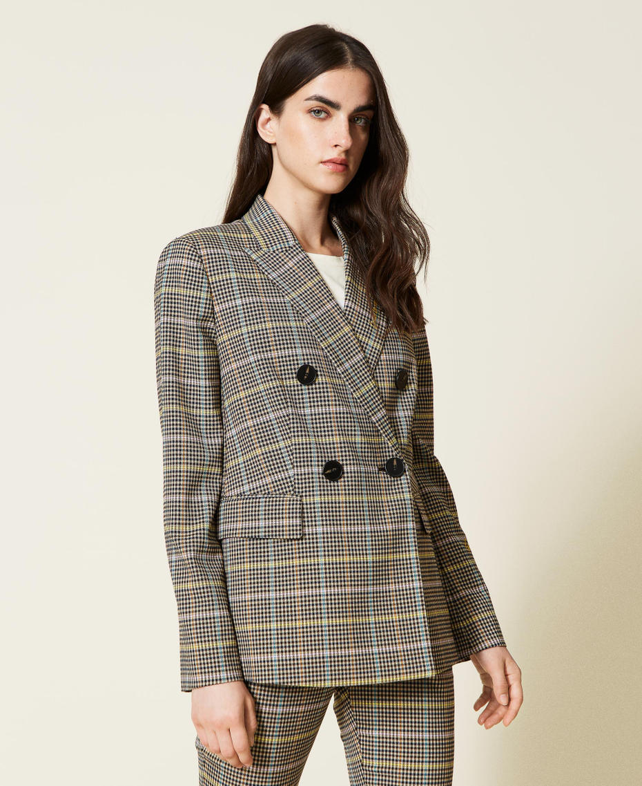 Пиджак в разноцветную виндзорскую клетку