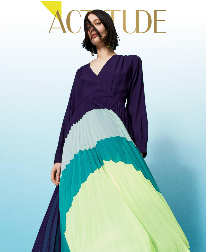 Kleid mit Plisseerock in Colorblock-Optik Multicolor „Indigo“-Violett / Neongelb Frau 222AP2693-01