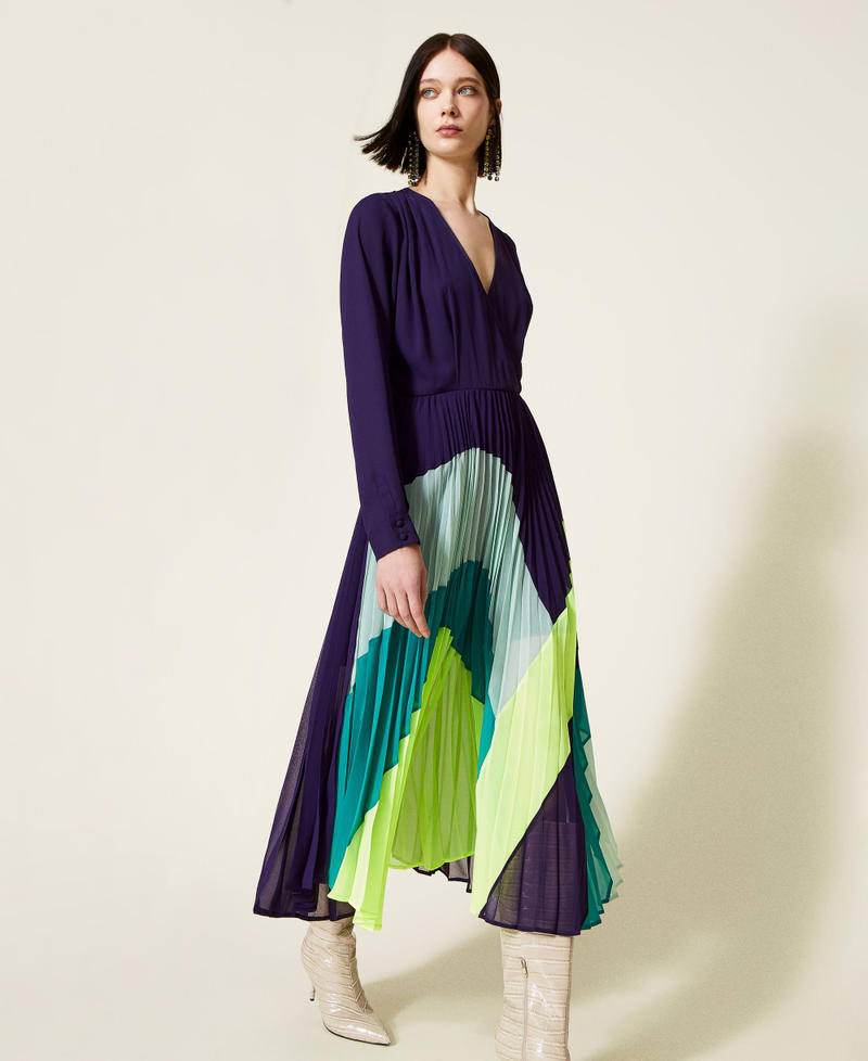 Kleid mit Plisseerock in Colorblock-Optik Multicolor „Indigo“-Violett / Neongelb Frau 222AP2693-04