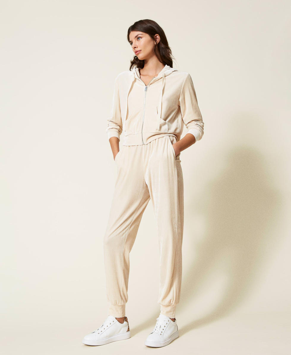 Sweat-shirt zipp&eacute; et pantalon de jogging en chenille