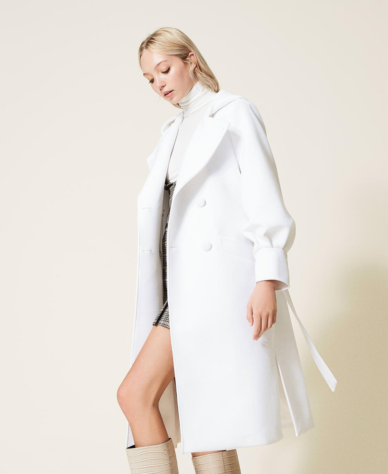 Manteau long avec polyester recyclé Beige « Parchment » Femme 222AP2740-02