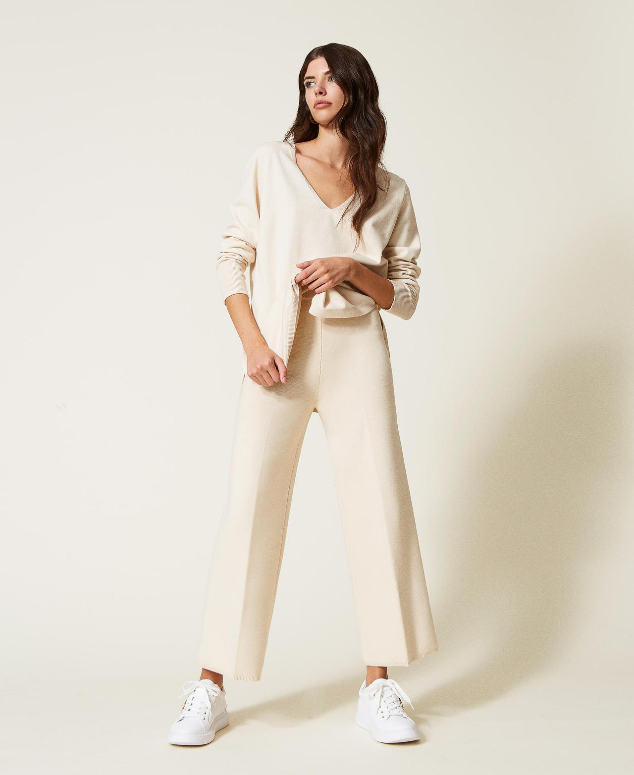 Pantal&oacute;n con tejido reciclado