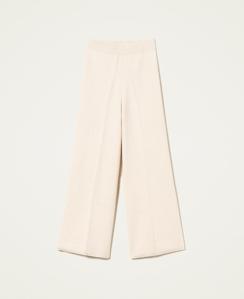 Pantal&oacute;n con tejido reciclado