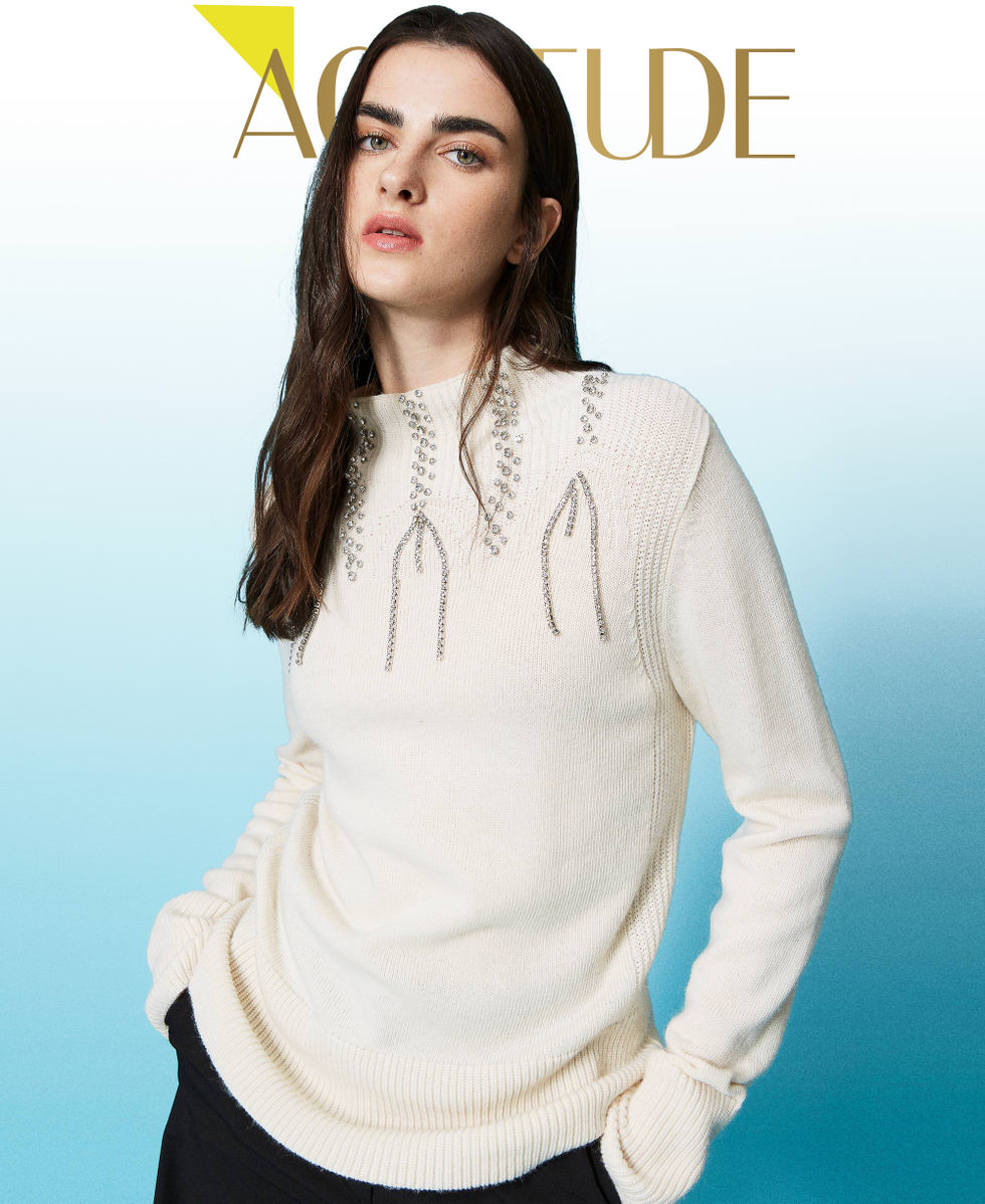 Wool blend jumper with embroidery