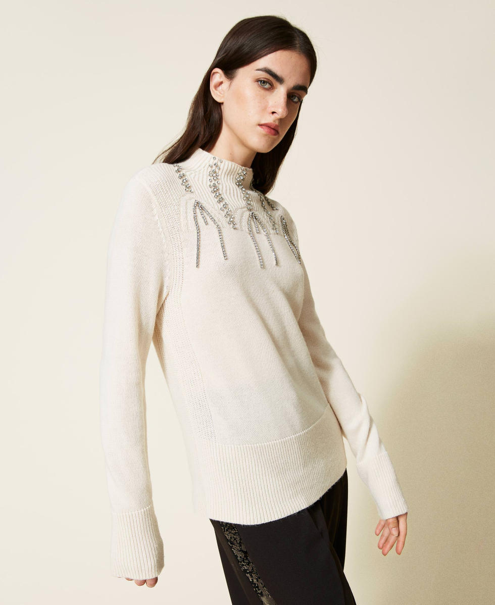 Wool blend jumper with embroidery