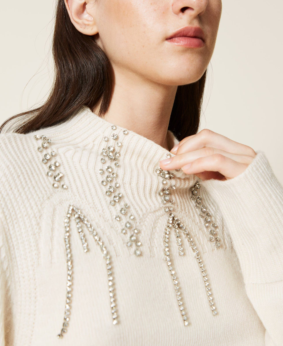 Wool blend jumper with embroidery