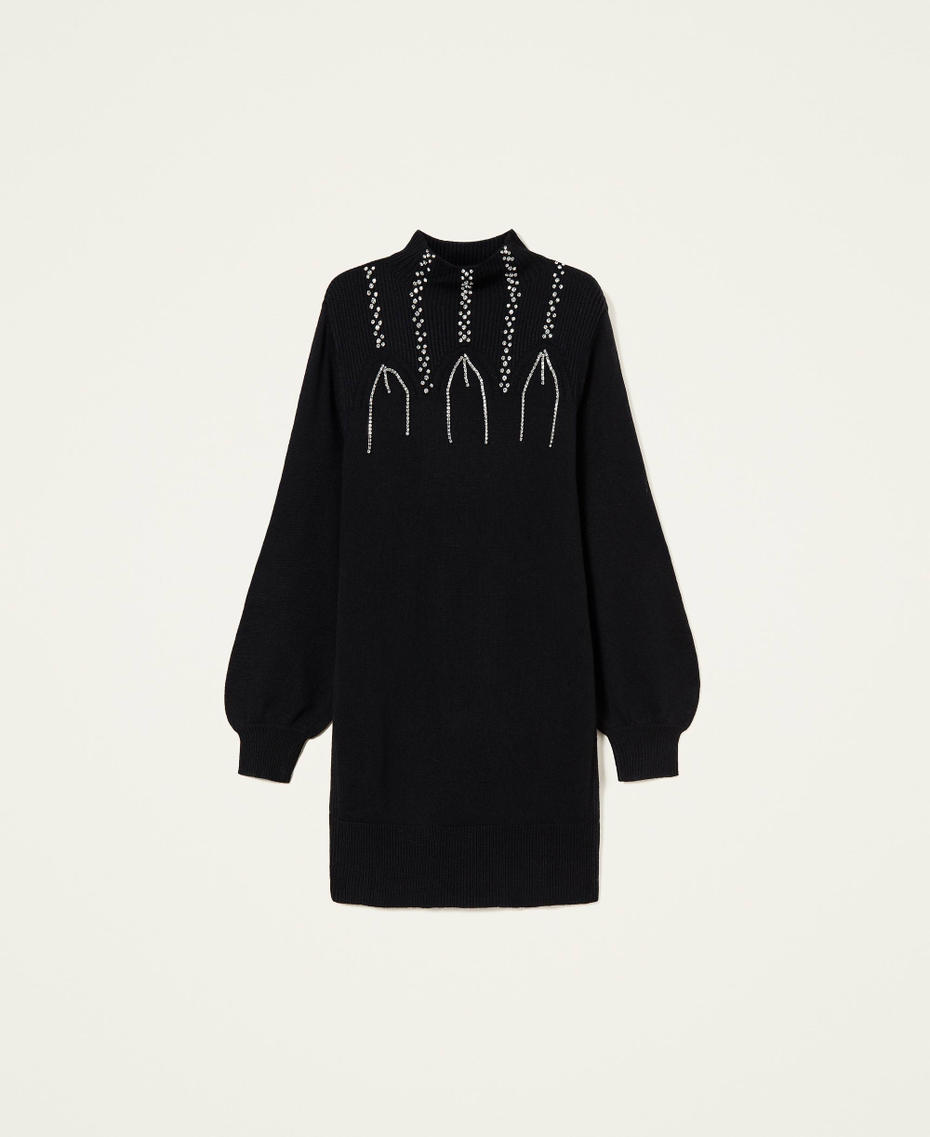 Wool blend dress with embroidery