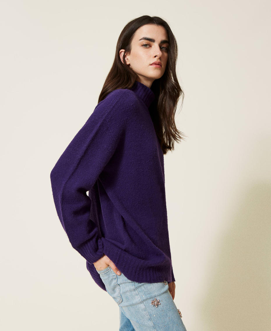 Seamless regular wool blend jumper "Indigo" Purple Woman 222AP3520_10025_03