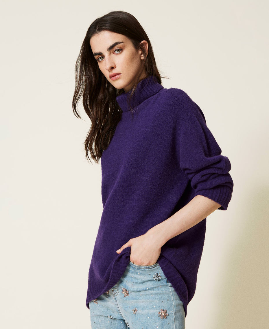 Seamless regular wool blend jumper "Indigo" Purple Woman 222AP3520_10025_05