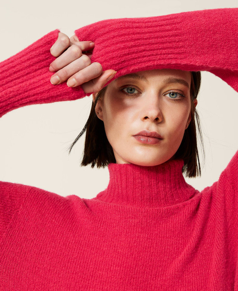 Seamless wool blend jumper