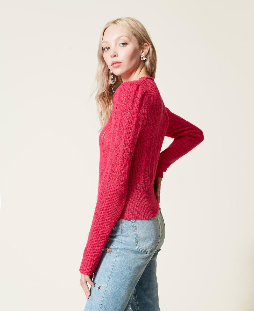 Fitted jumper with knitwork