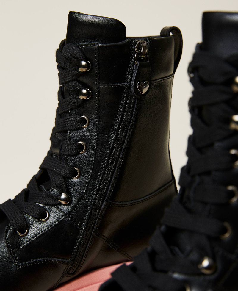 Leather combat boots with contrasting sole