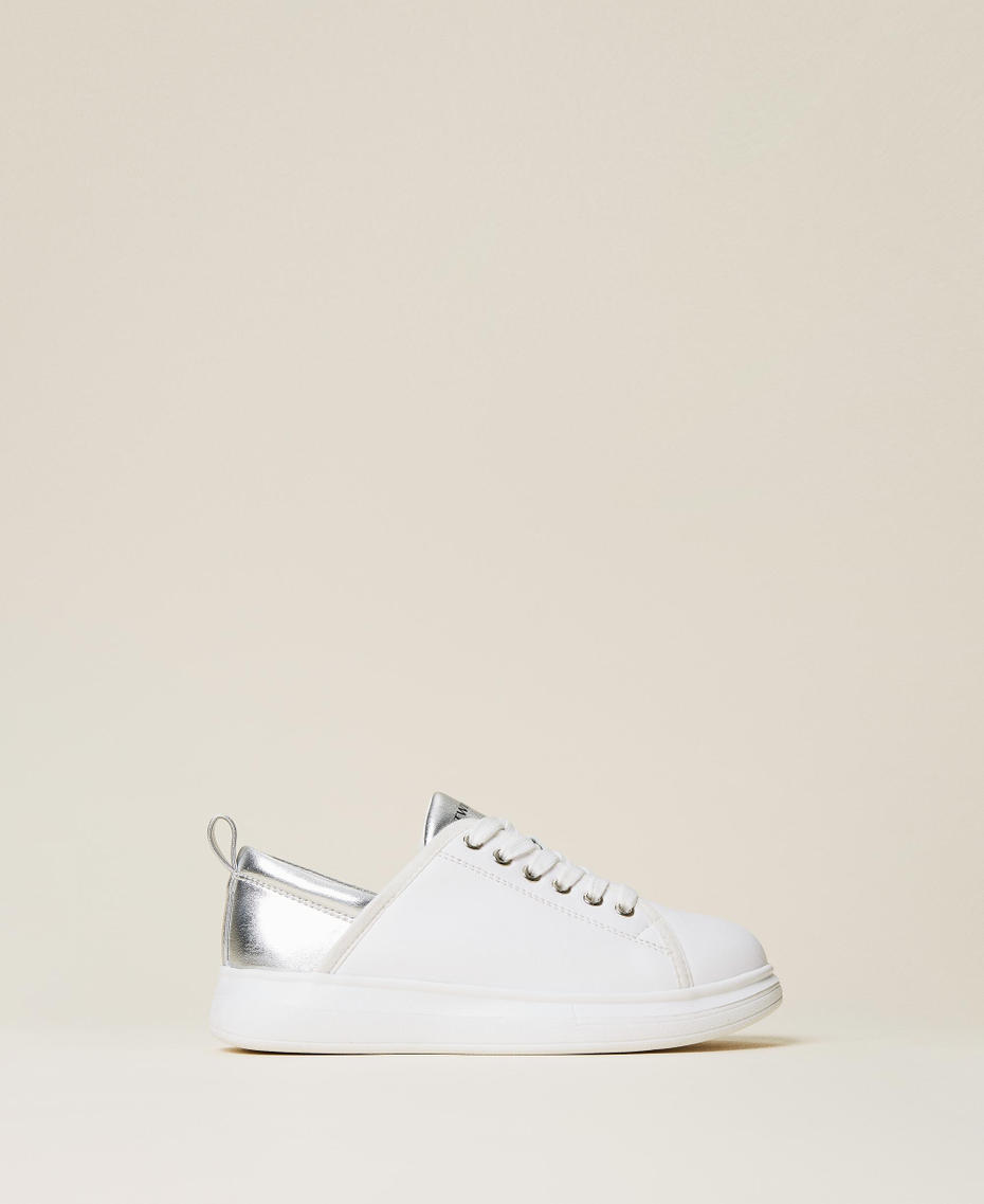 Trainers with laminated insert